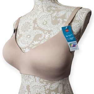 Hanes Women's Concealing Petals Wireless Bra with Convertible Straps Sz Large +